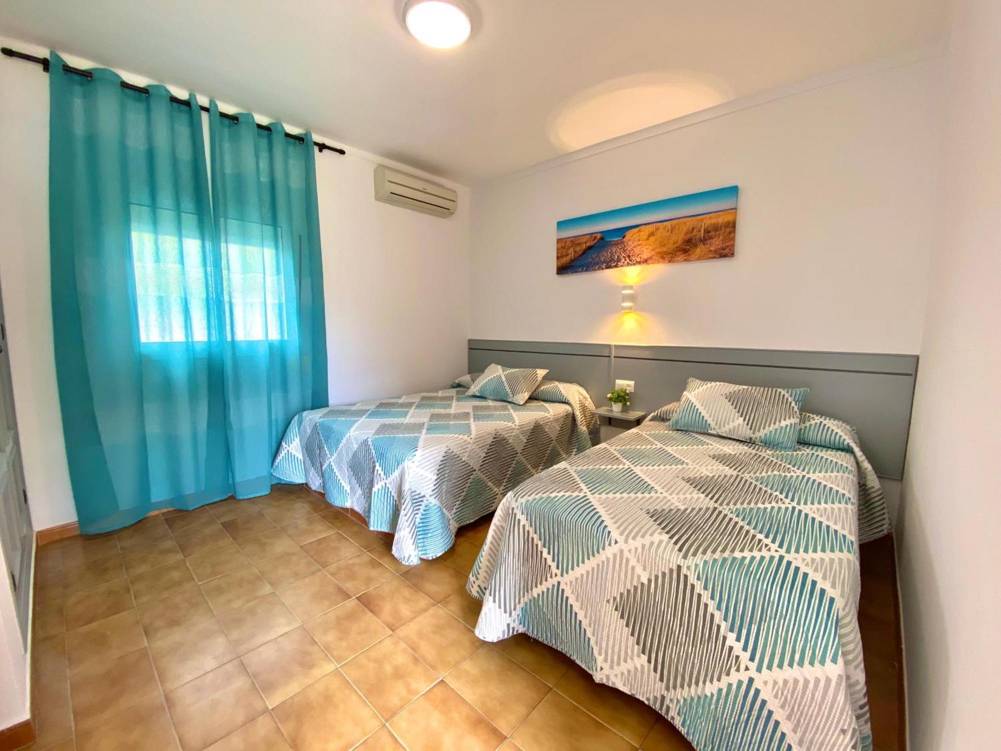 Triple Room,1248550771:JPEG