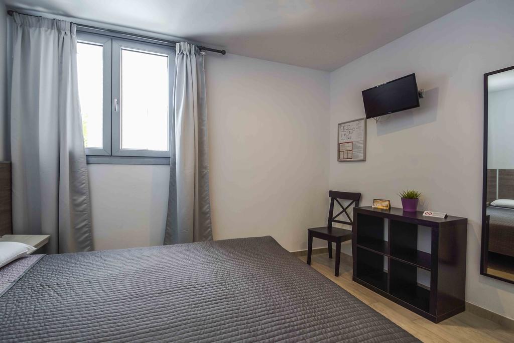 Double Room Ground Floor,185402469:JPEG